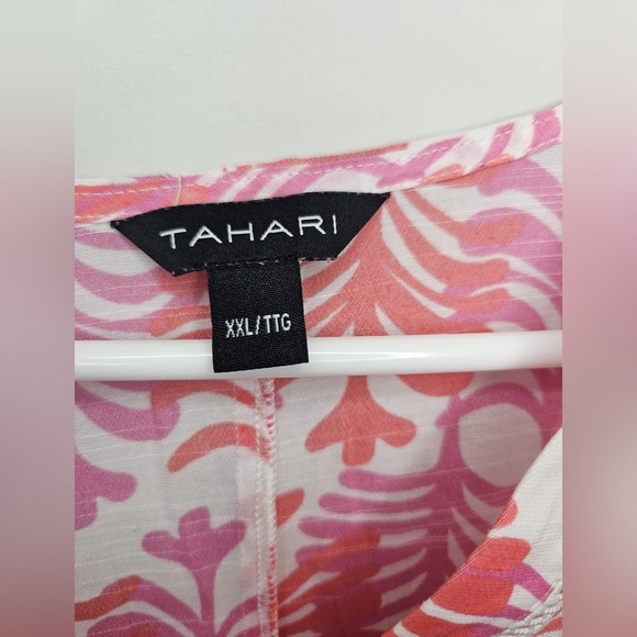 Tahari Coverup Tunic Top.
Pink/White
Size XXL - Picture 7 of 12